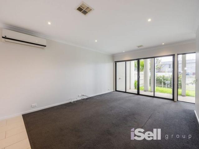 Townhouse for rent in Camerons Creek, Victoria