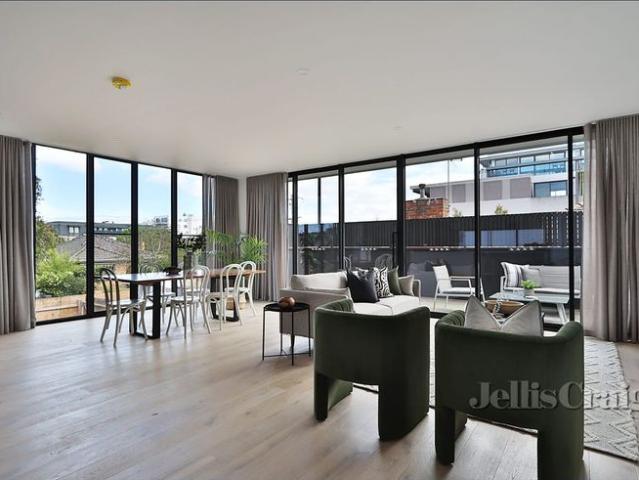 Townhouse for rent in Bentleigh East, Melbourne