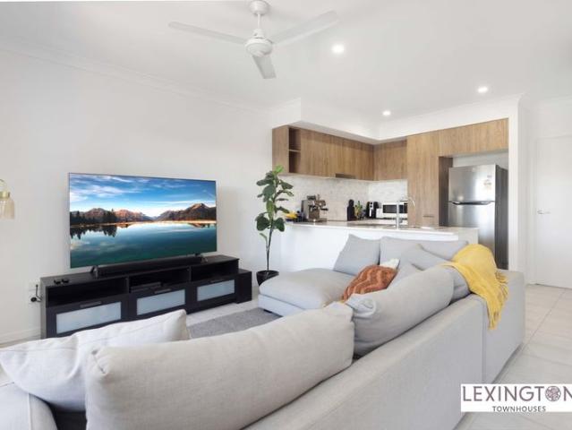 Townhouse for rent in Toombul, Queensland
