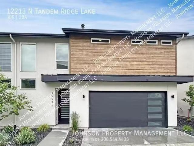 Condo for rent in Garden City