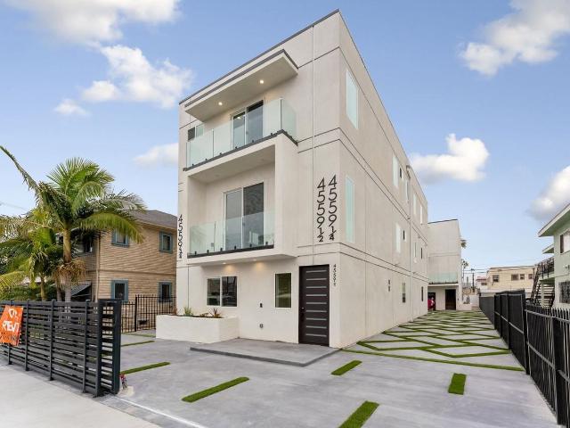House for rent in Canoga Park, California