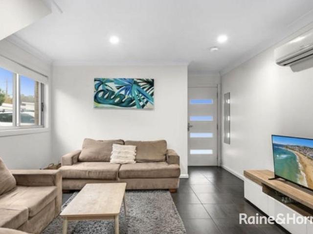 Townhouse for rent in Ambergate, New South Wales
