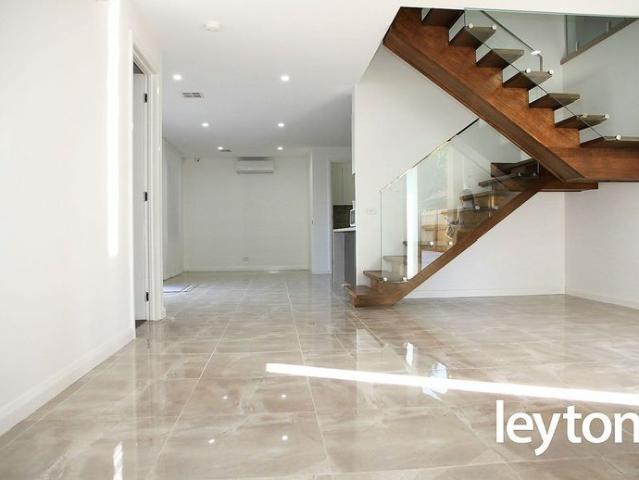 Townhouse for rent in Clayton South, Melbourne