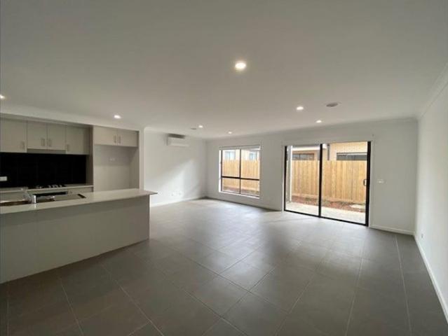 Townhouse for rent in Camerons Creek, Victoria