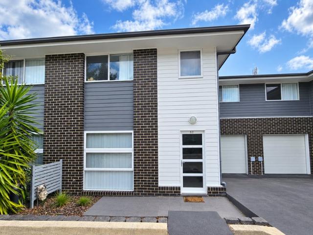 Townhouse for rent in Bonnells Bay, City of Lake Macquarie