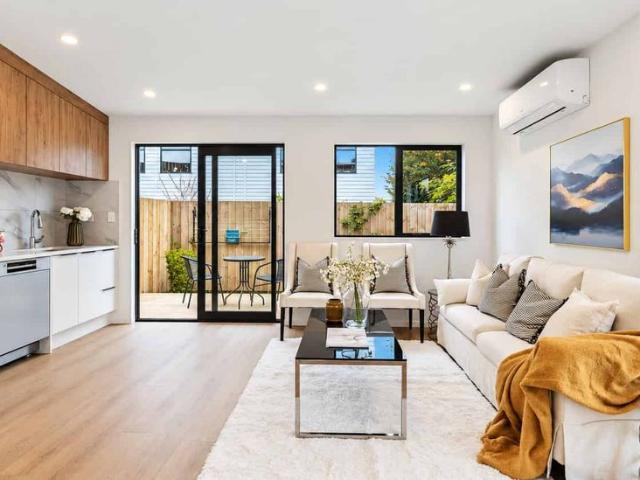 Townhouse for rent in Papatoetoe, Ōtara-Papatoetoe