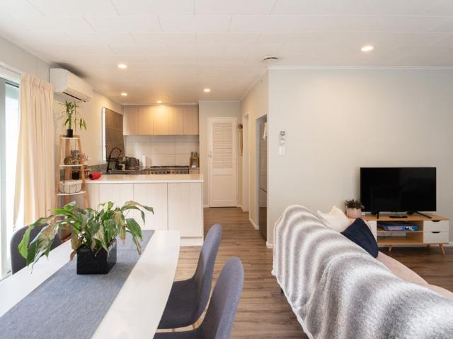 Townhouse for rent in Linden, Wellington