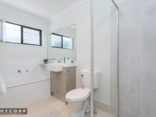 Townhouse for rent in Toombul, Queensland