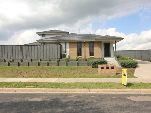 Townhouse for rent in Maitland, Newcastle-Maitland
