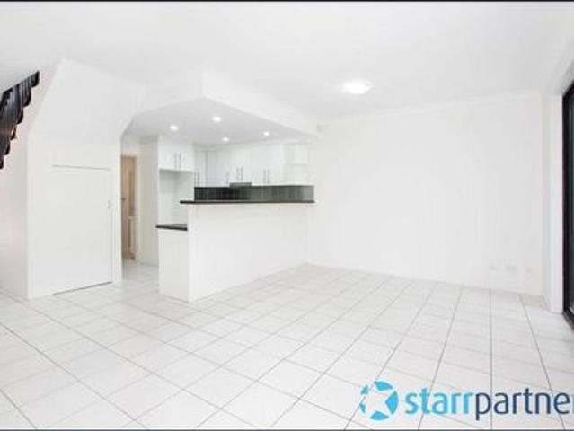 Townhouse for rent in Sydney, New South Wales