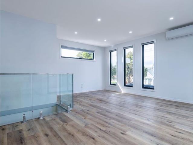 Townhouse for rent in Camerons Creek, Victoria