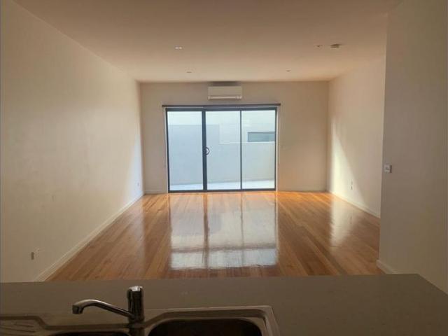 Townhouse for rent in Camerons Creek, Victoria