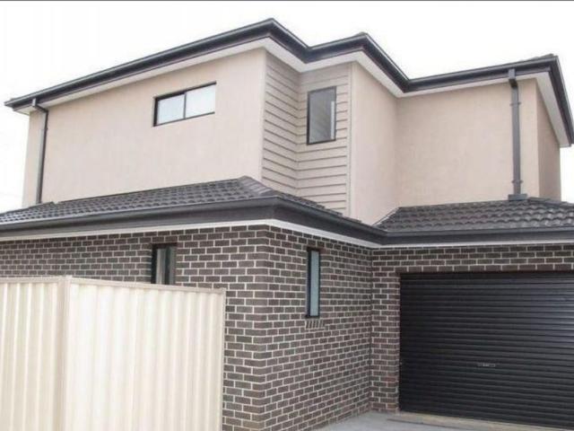 Townhouse for rent in Camerons Creek, Victoria
