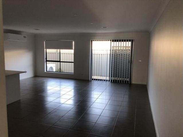 Townhouse for rent in Camerons Creek, Victoria
