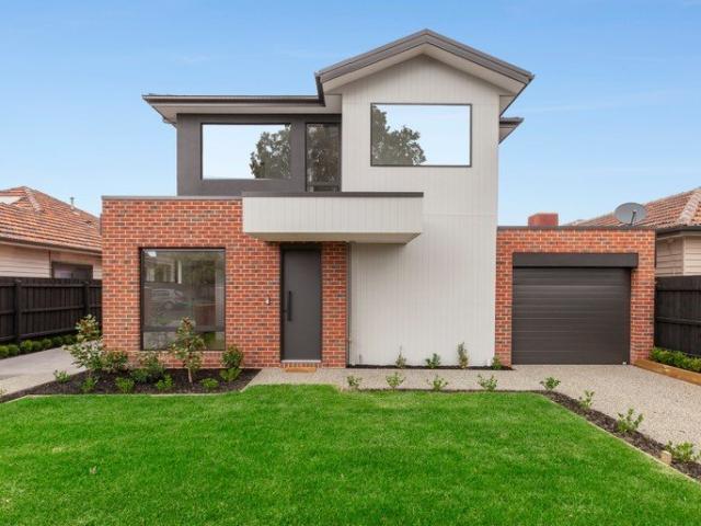 Townhouse for rent in Clayton South, Melbourne