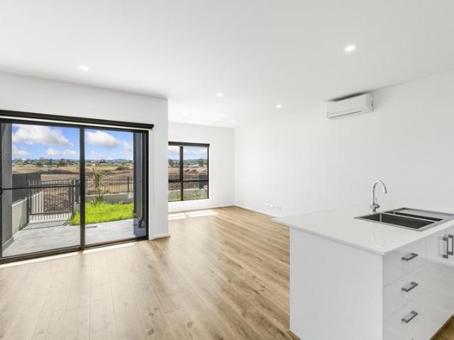 Townhouse for rent in Camerons Creek, Victoria