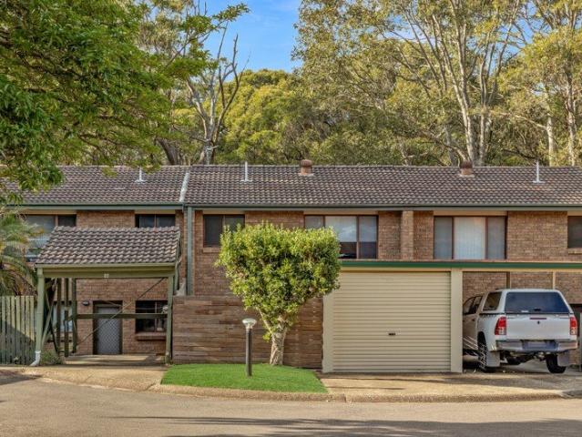 Townhouse for sale in Ambergate, New South Wales