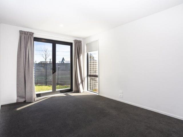 Townhouse for rent in Heathcote, Canterbury