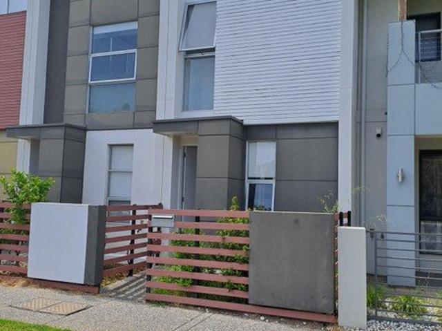 Townhouse for rent in Lightsview, Adelaide