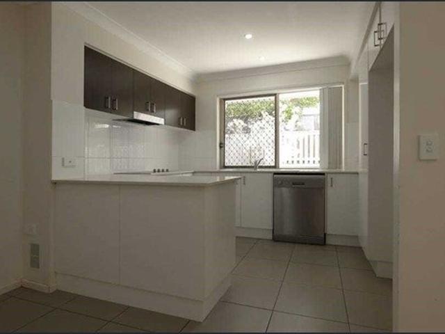 Townhouse for rent in Toombul, Queensland