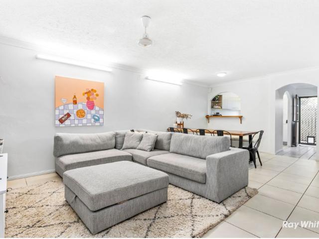 Townhouse for rent in Lammermoor, Queensland