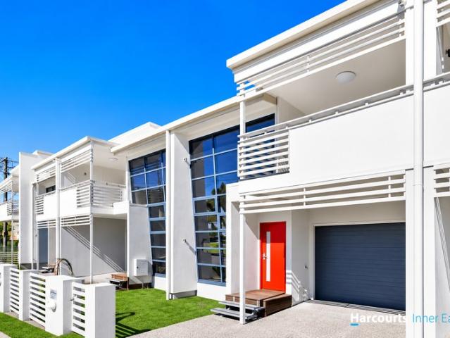 Townhouse for rent in Toombul, Queensland