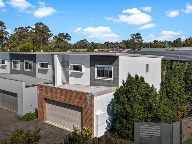 Townhouse for sale in Capalaba, Greater Brisbane