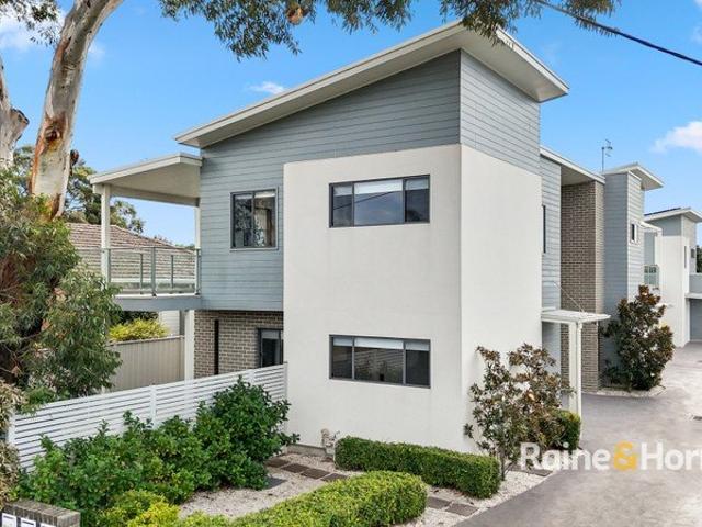 Townhouse for sale in Gosford, New South Wales