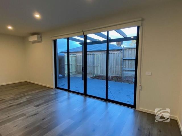 Townhouse for rent in Camerons Creek, Victoria
