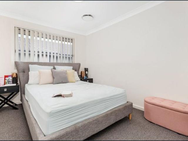 Townhouse for rent in Sydney, New South Wales