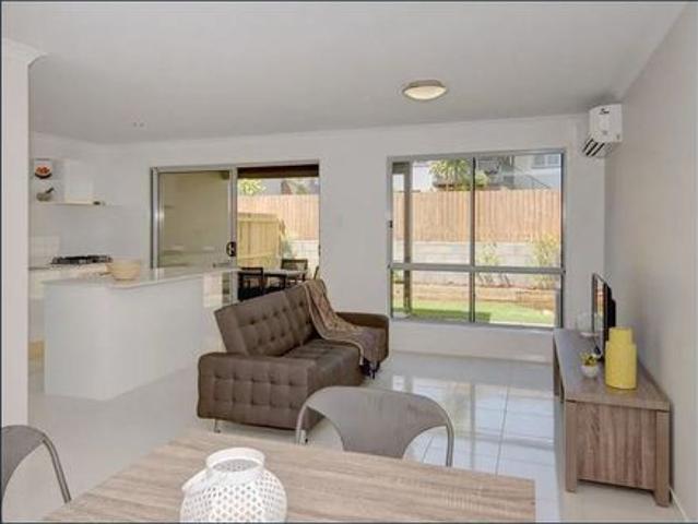 Townhouse for rent in Kings Creek, Queensland