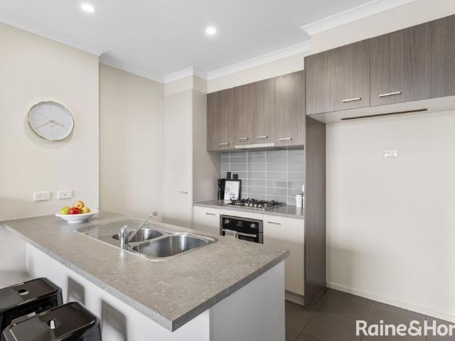 Townhouse for rent in Camerons Creek, Victoria