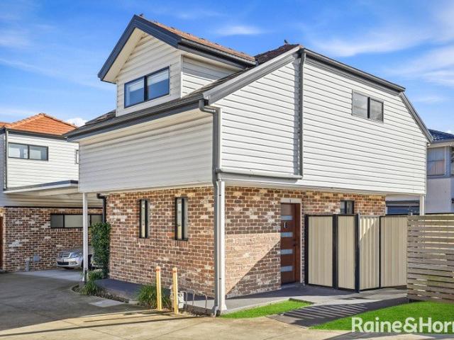 Townhouse for sale in Sydney, New South Wales