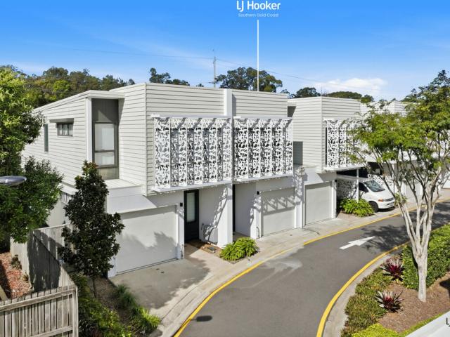 House for rent in Coombabah, Gold Coast City