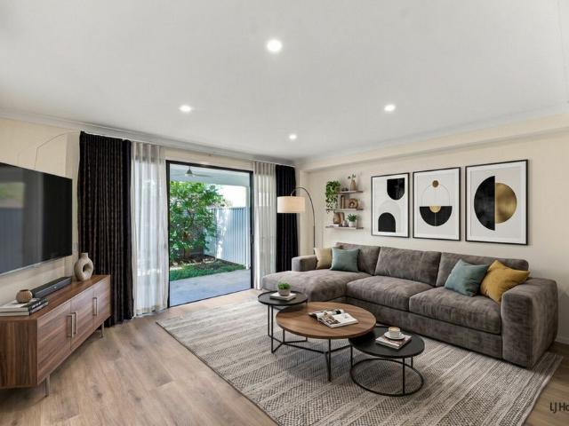 Townhouse for rent in Coombabah, Gold Coast City