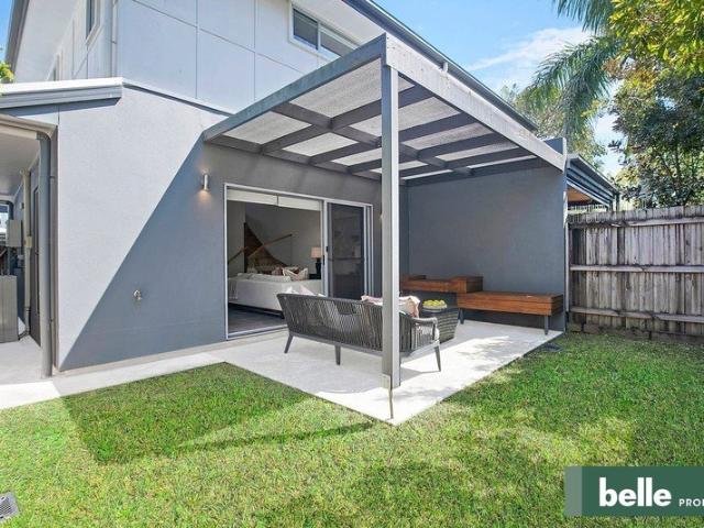 Townhouse for rent in Toombul, Queensland