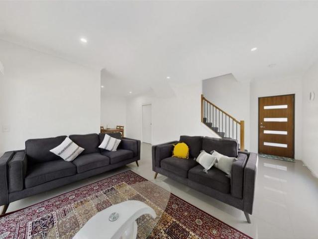 Townhouse for rent in Toombul, Queensland