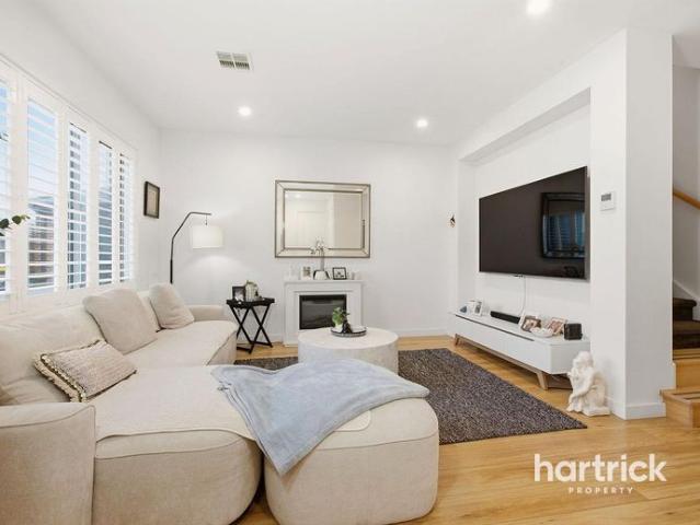 Townhouse for rent in Camerons Creek, Victoria
