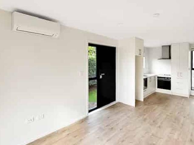 Townhouse for rent in Avondale, Oroua County
