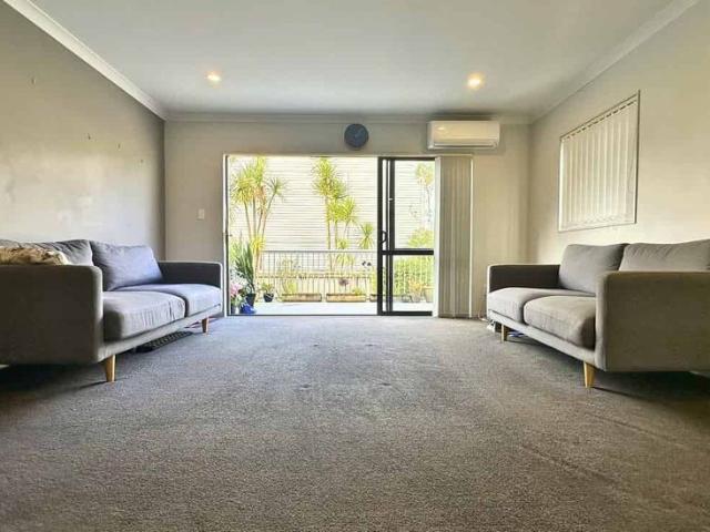 Townhouse for rent in Howick