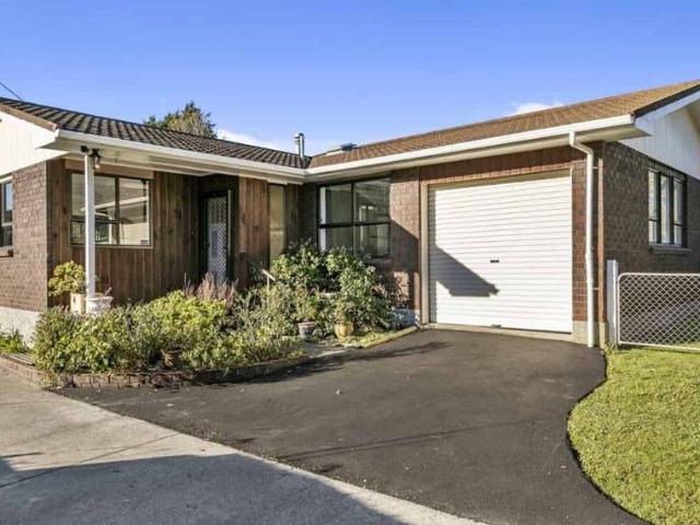 Townhouse for rent in Days Bay, Wellington