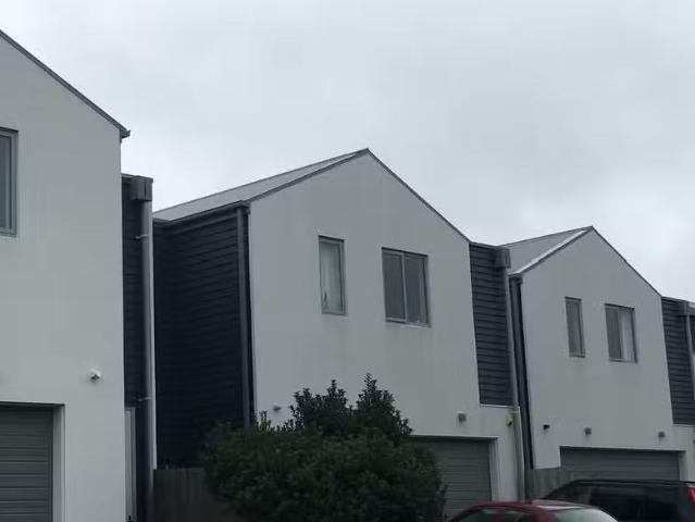 House for rent in Chaslands, Canterbury