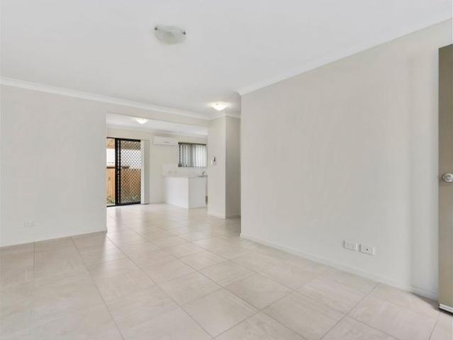 Townhouse for rent in Toombul, Queensland