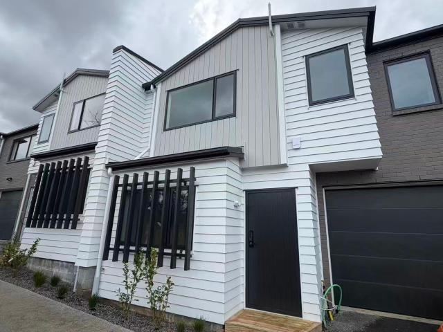 House for rent in One Tree Hill, Oroua County