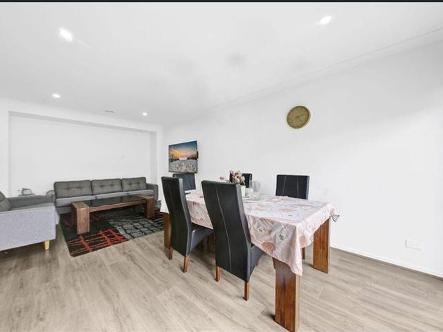 Townhouse for rent in Camerons Creek, Victoria