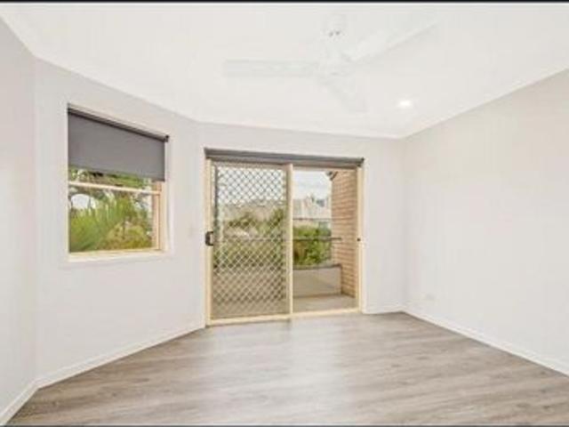 Townhouse for rent in Kings Creek, Queensland