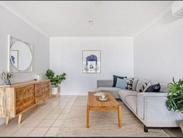 Townhouse for rent in Toombul, Queensland