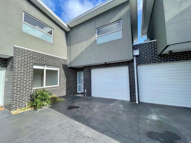 Townhouse for rent in Camerons Creek, Victoria