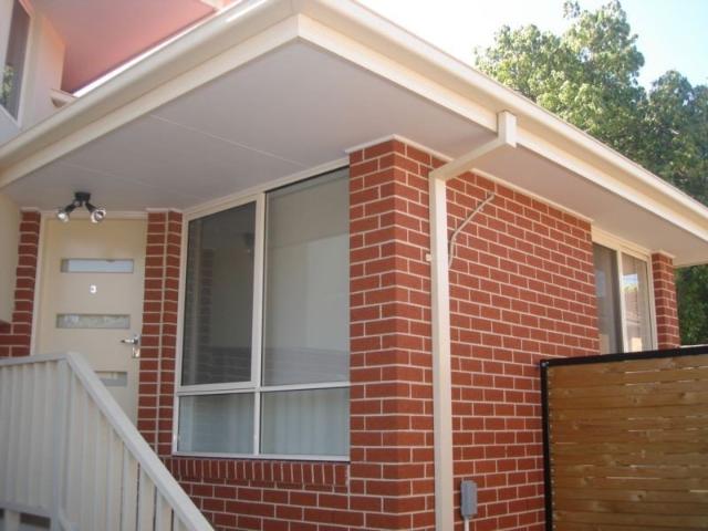 Townhouse for rent in Reservoir, Melbourne