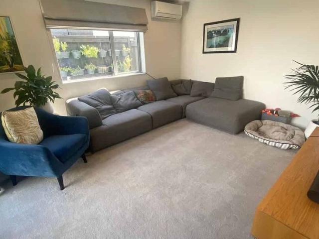 Townhouse for rent in Point England, Oroua County